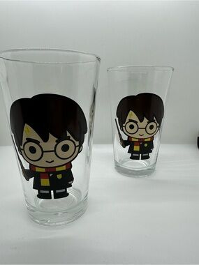 Harry Potter Pint Glass - Red & Yellow Scarf